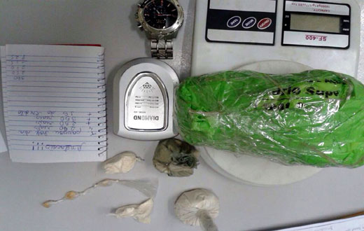 Brumado: PM prende casal com meio quilo de cocaína