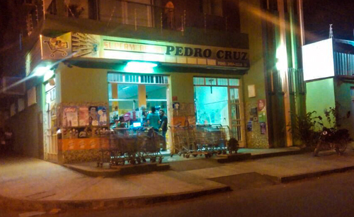 Criminosos assaltam supermercado no bairro Pedro Cruz, em Caetité