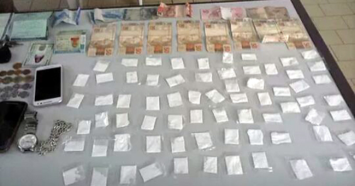 Seis pessoas são presas suspeitas de tráfico de drogas em Macaúbas