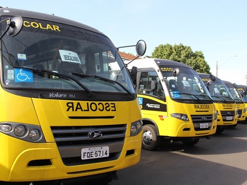 Transporte escolar deverá instalar cadeirinha para crianças de até 7 anos e meio