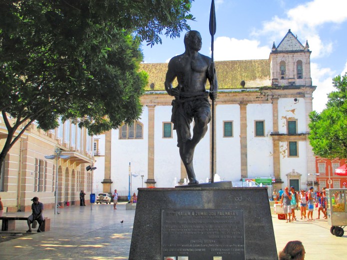 Estátua de Zumbi dos Palmares em Salvador