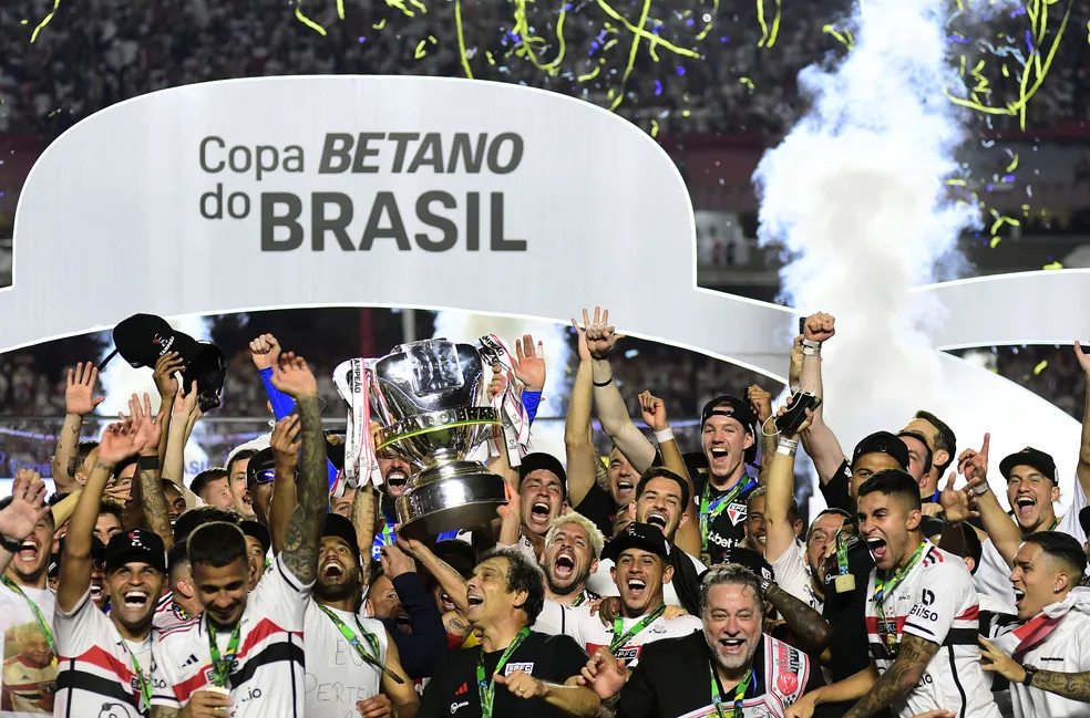 São Paulo segura o Flamengo e conquista título inédito da Copa do Brasil