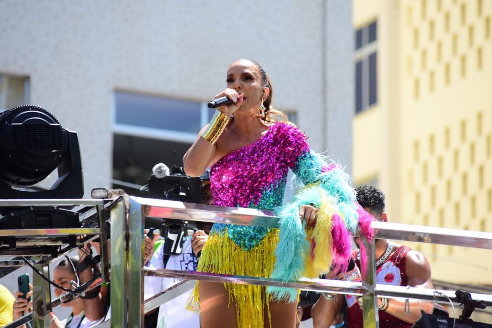 “Macetando”, interpretado por Ivete Sangalo, é eleita música do Carnaval 